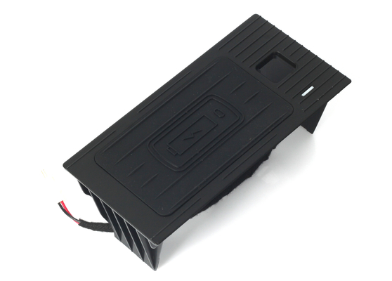 Magnetic Car Wireless Charger with qi For BMW 7 Series with 3 coins fast chargers 10W in car chargers