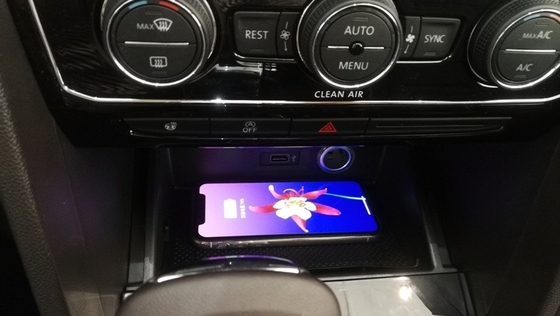 Fast Car Wireless Charger with qi For Volkswagen VW Teramont, Phideon, T-ROC fast chargers 10W in car chargers