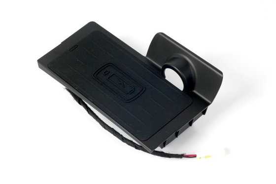 In Car Wireless Charger with qi For Jeep Grand Commander fast chargers 10W in car chargers with 3 coils