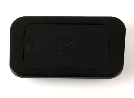 OE-Fit Car Wireless Charger with qi For TOYOTA RAV 14-18 fast chargers 10W in car chargers with 3 coils