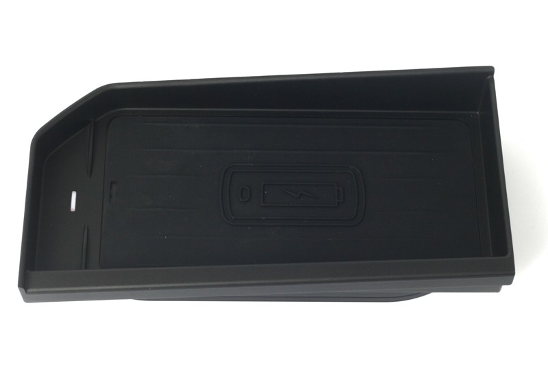 OE-Fit Car Wireless Charger with qi For RANGEROVER Evoque fast chargers 10W in car chargers with 3 coils